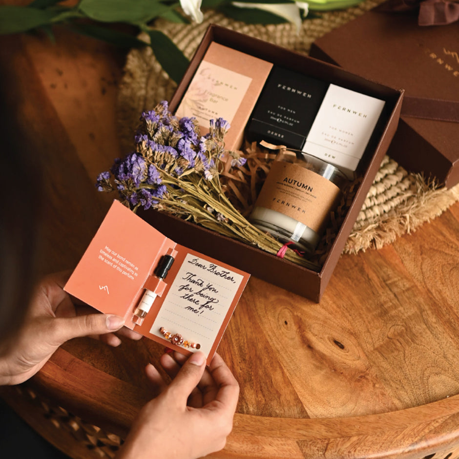 Can a Fragrance Become a Memory? Why Scent Makes Meaningful Gifts