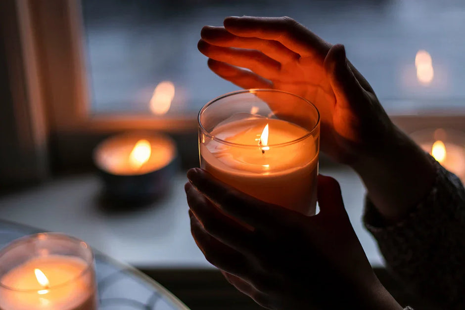 The Difference Between Candle Scent Throw and Burn Time