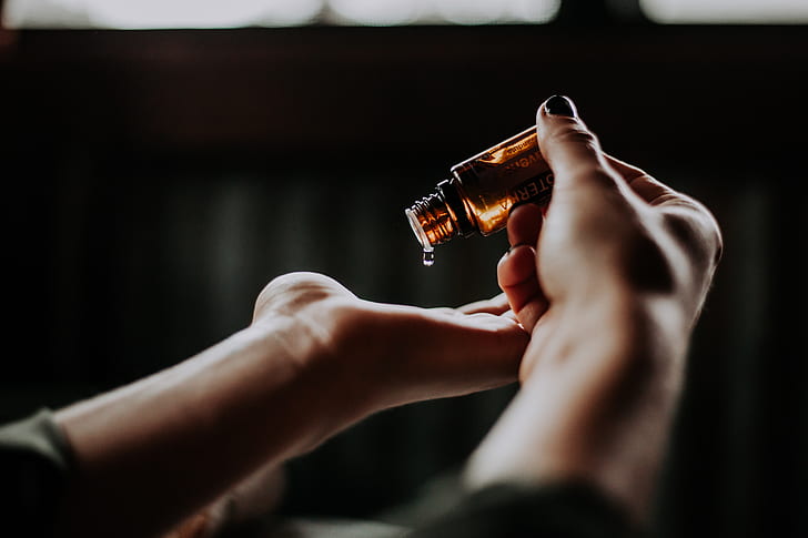 Microbiome and Fragrance: How Skin Bacteria Affect Perfume
